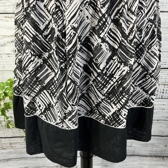 Talbots Skirt 6 Petite Black White Silk Pleated Knee Modest Career Wedding Slim - Picture 6 of 10